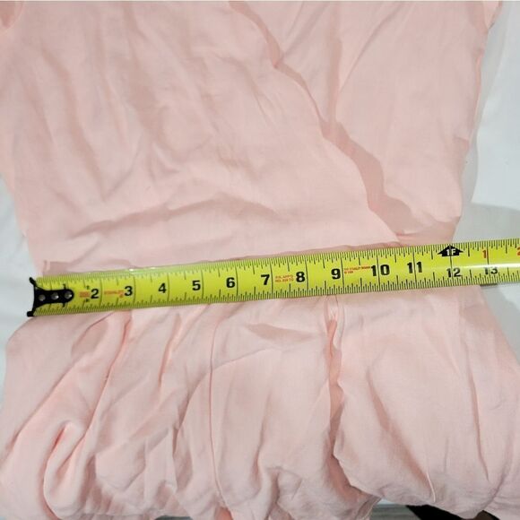 Trixxi pink romper scallop neck line design sz xs - Picture 5 of 8